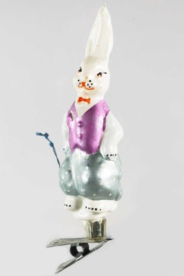 Ёлочная игрушка «Заяц в костюме» (прищепка). СССР, 1950-е.